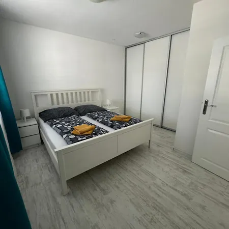 Sunny On The Lakes アパート *