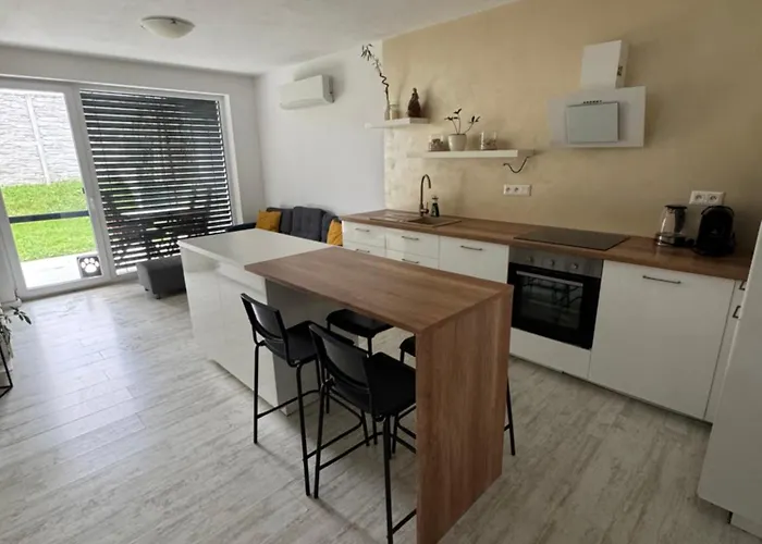 Sunny On The Lakes Appartamento